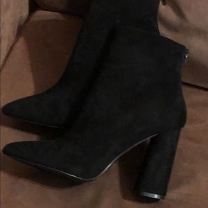 Sz 11 Brand New Booties (too small)